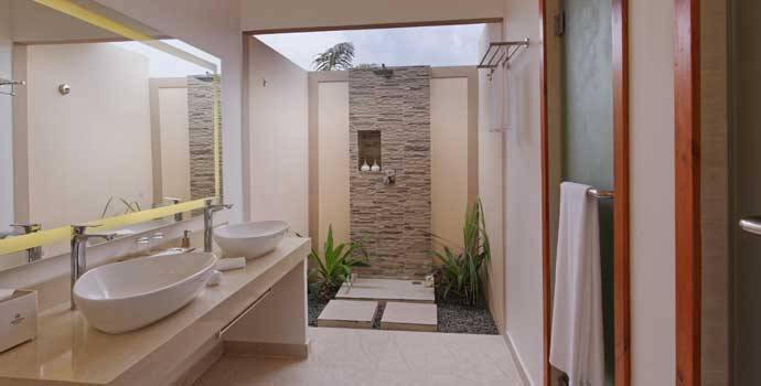 Badezimmer, Beach Villa, Brennia Kottefaru