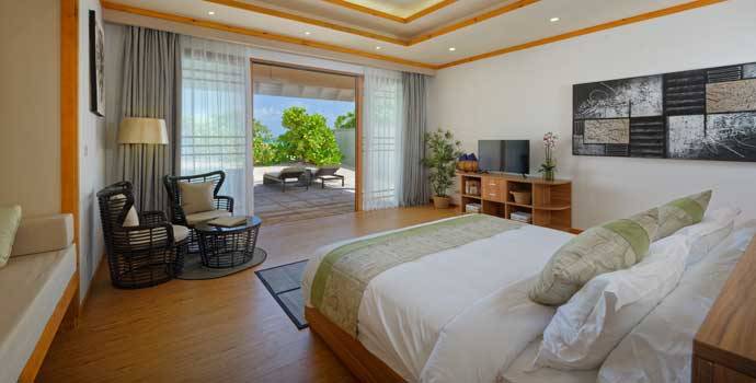 Schlafzimmer, Deluxe Beach Pool Villa, Brennia Kottefaru