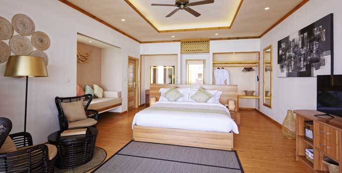 Schlafzimmer, Water Pool Villa, Brennia Kottefaru