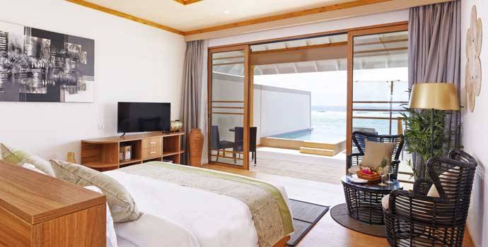 Schlafzimmer, Water Pool Villa, Brennia Kottefaru