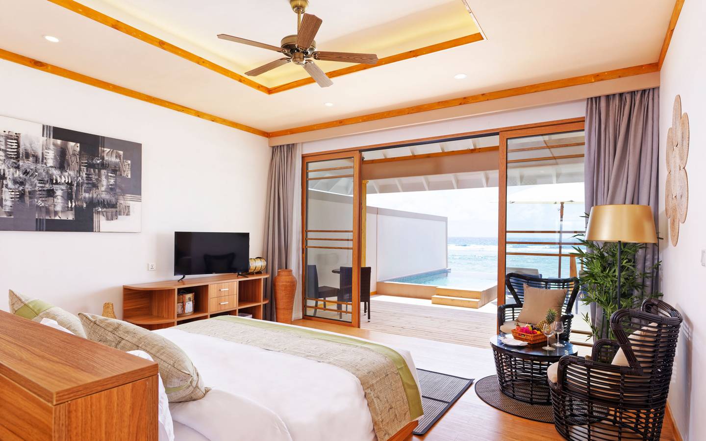 Brennia_Kottefaru_Ocean_Pool_Villa_Living_1