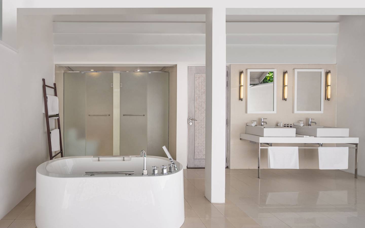 NH_Maldives_Kuda_Rah_Resort_Two_Bedroom_Duplex_Beach_Villa_with_Private_Pool_Bathroom