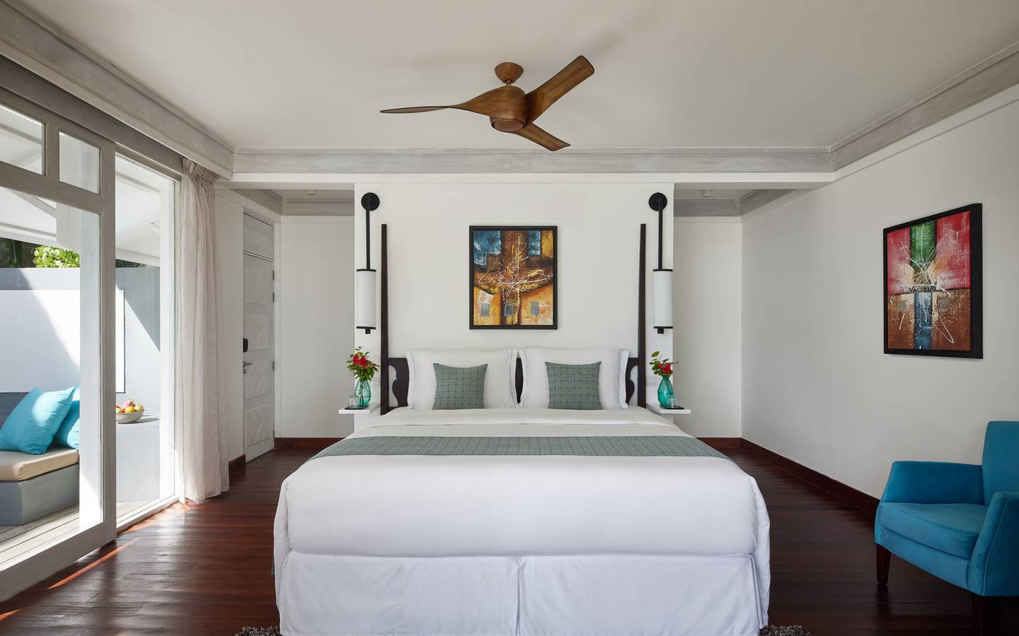 NH_Maldives_Kuda_Rah_Resort_Two_Bedroom_Duplex_Beach_Villa_with_Private_Pool_Bedroom(1)