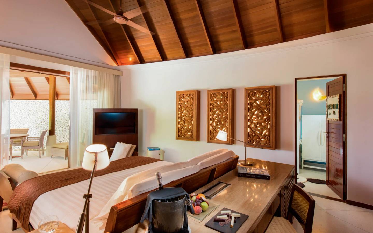 Constance_Halaveli_Maldives_Family_Beach_Villa_1