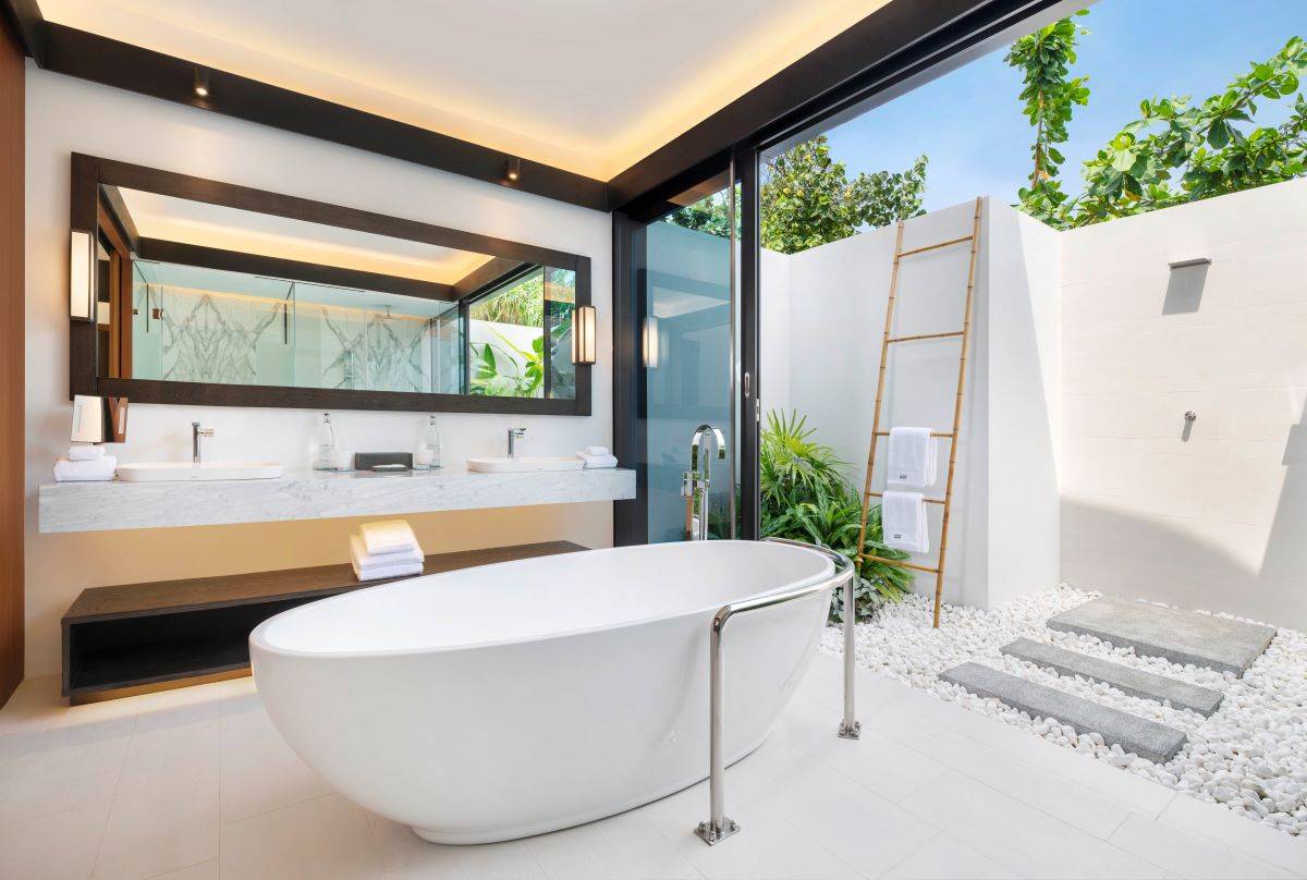 The Westin Maldives Miriandhoo Resort, Malediven, Two Bedroom Villa Pool, Badezimmer