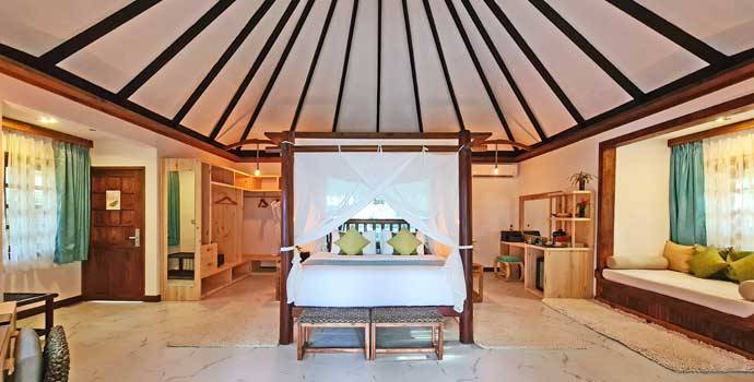 Beach Villa with Private Pool, Kihaa Maldives