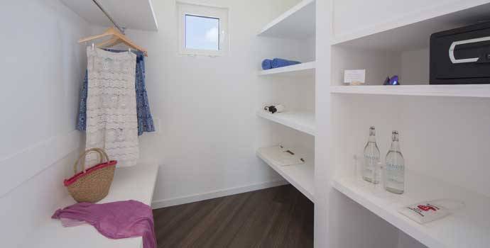 Beach Bungalow, Sandies Bathala