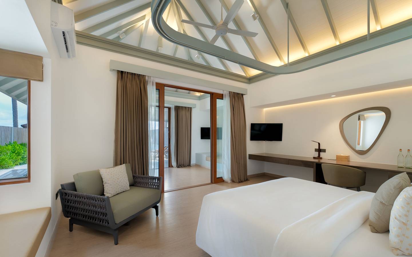 Sun_Siyam_Olhuveli_Dream_Island_Grand_Beach_Suite_With_Pool_Schlafen