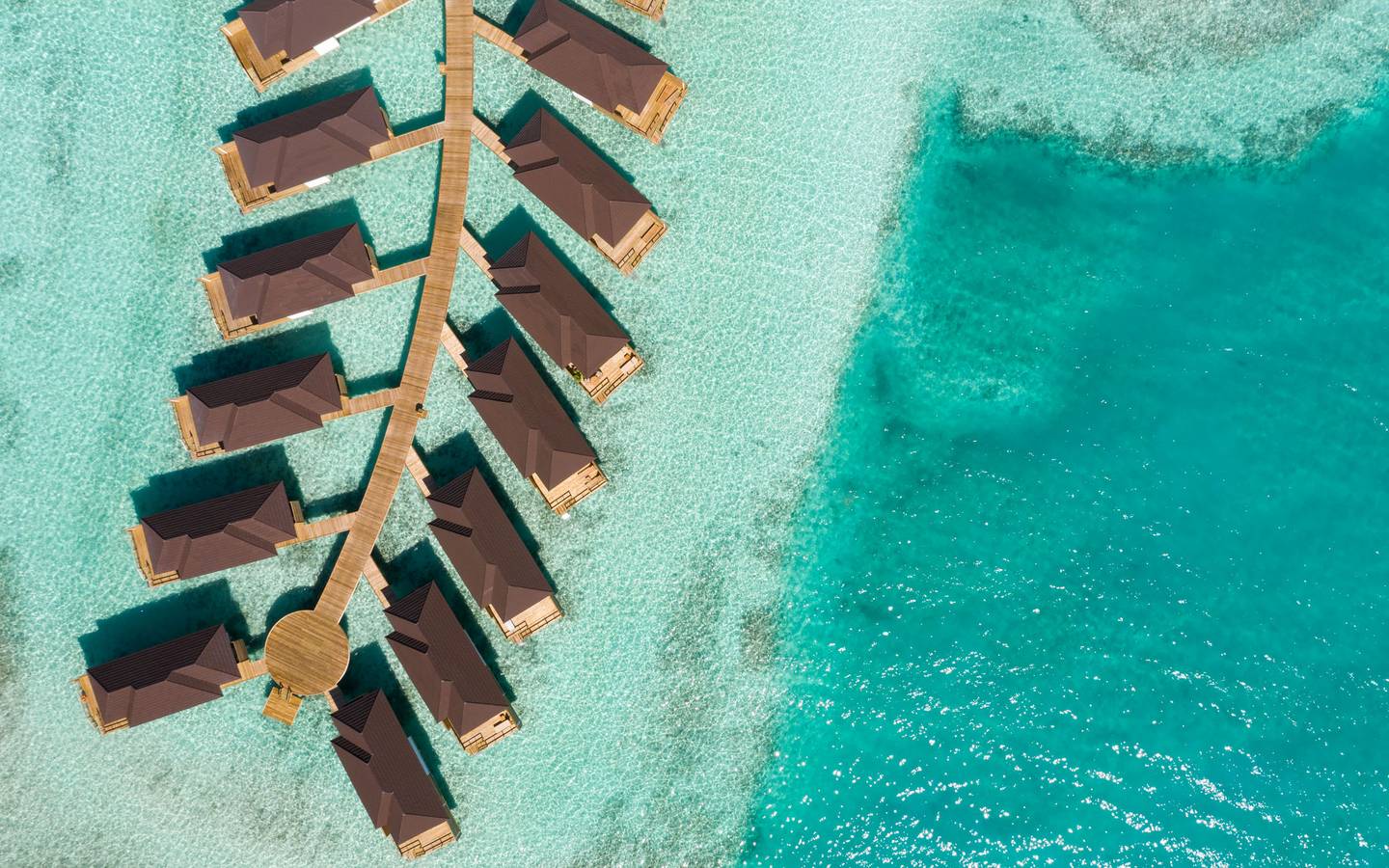 Sun_Siyam_Olhuveli_Dream_Island_Grand_Water_Villa_Aerial_2