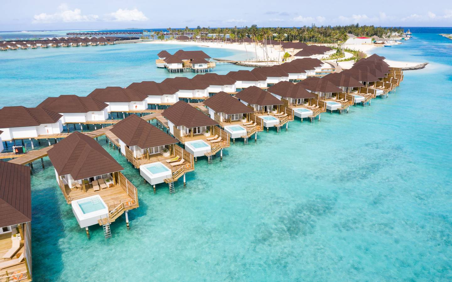 Sun_Siyam_Olhuveli_Dream_Island_Grand_Water_Villa_With_Pool_Außenansicht_Aerial