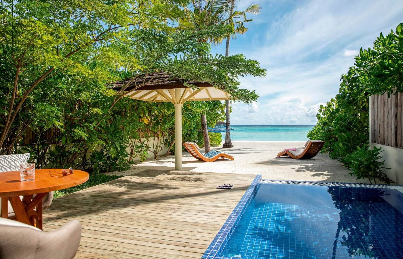 Strand,  Romantic Beach Villa with Pool