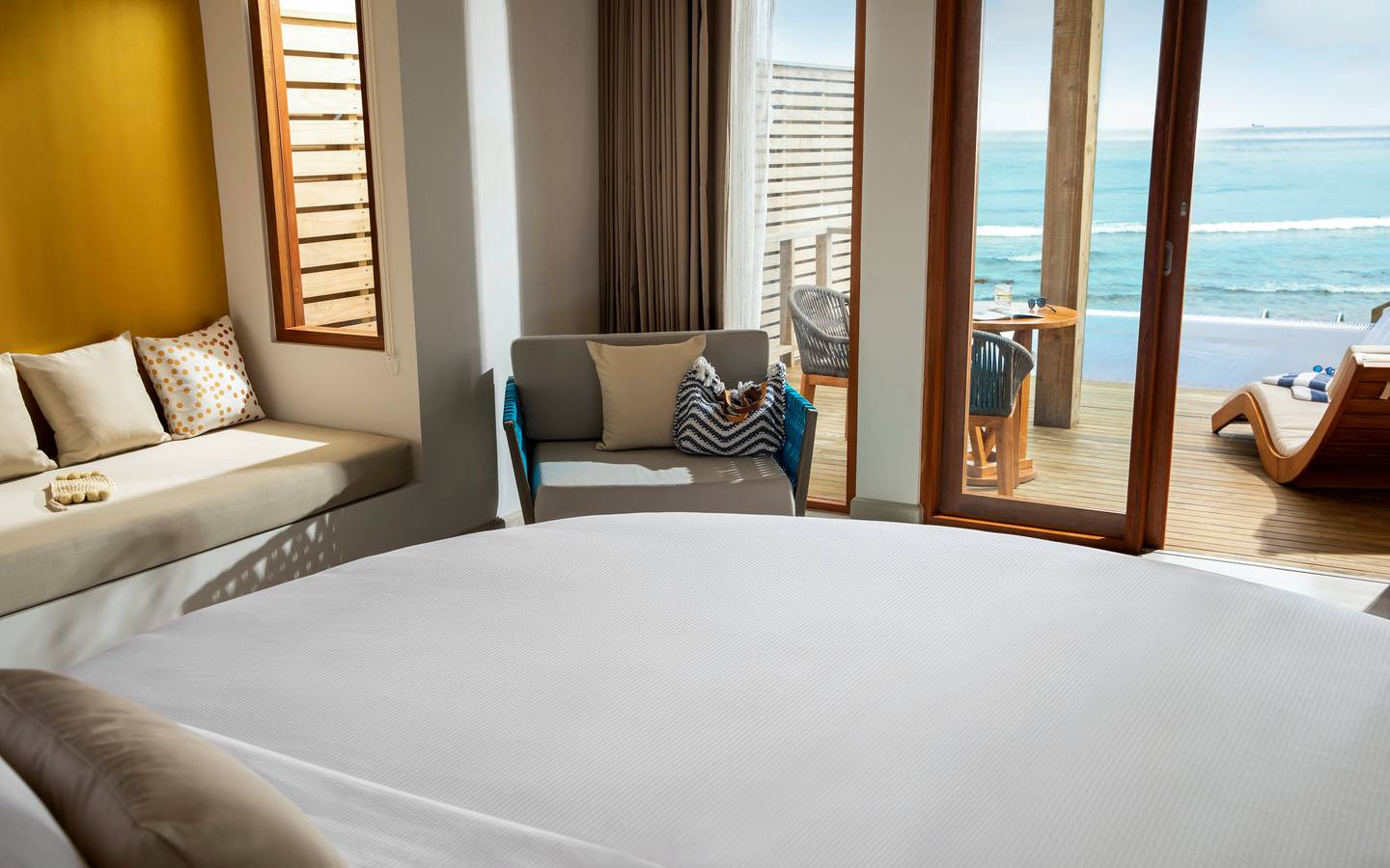 TUI_Blue_Olhuveli_Romance_Water_Villa_Living
