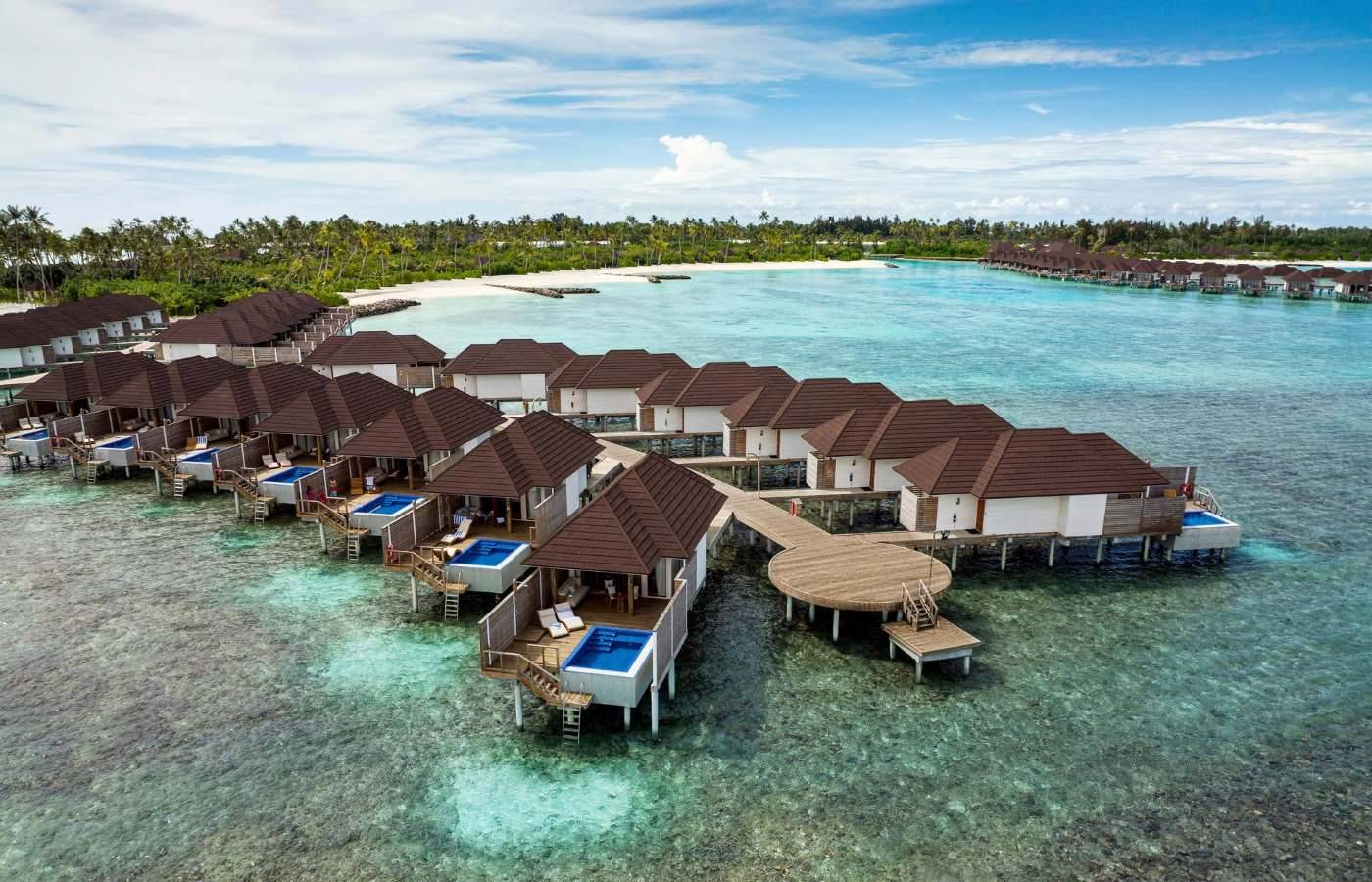 Romantic Water Villa with Pool