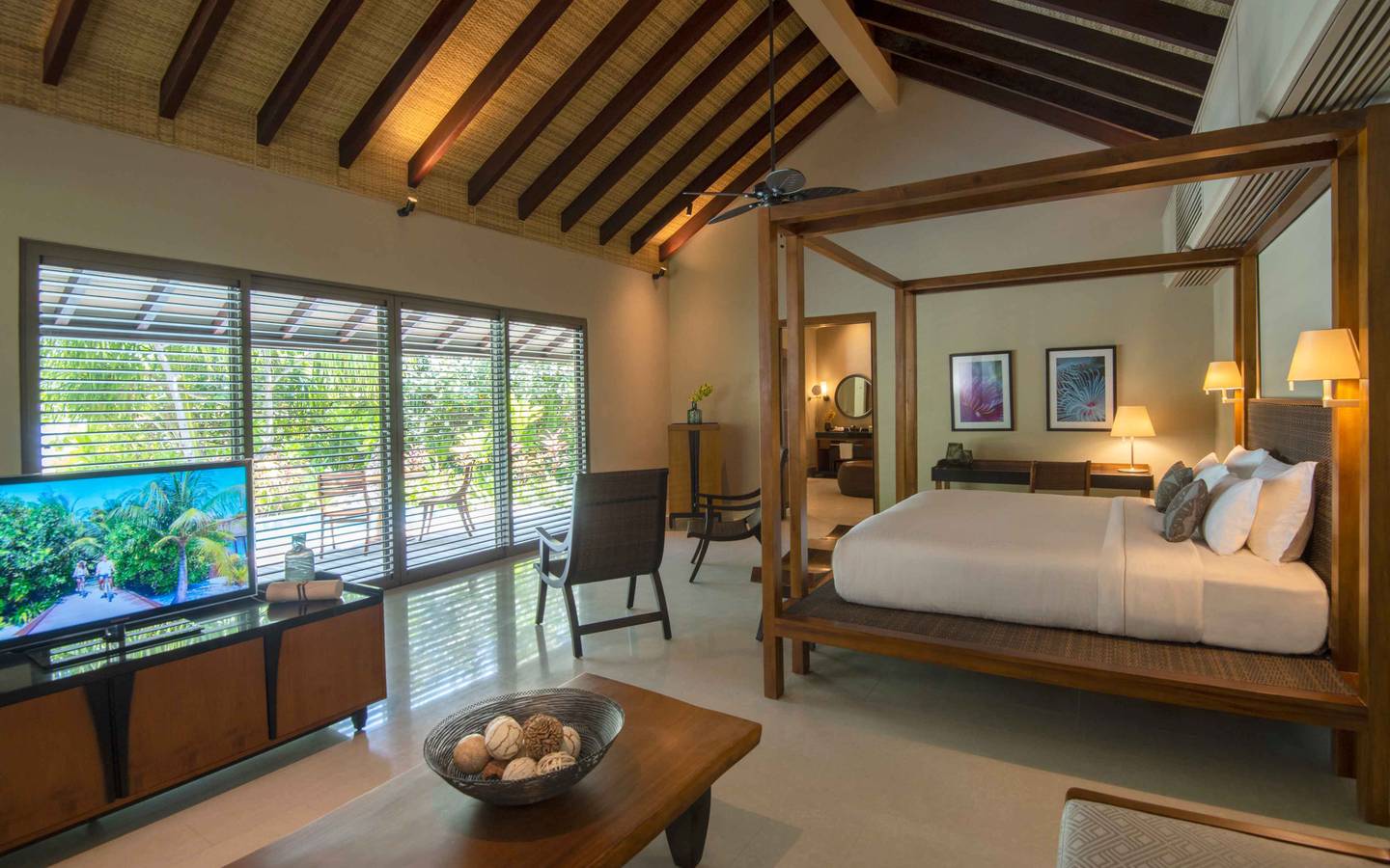 Sunrise Deluxe Beach Pool Villa - Dhigurah_7