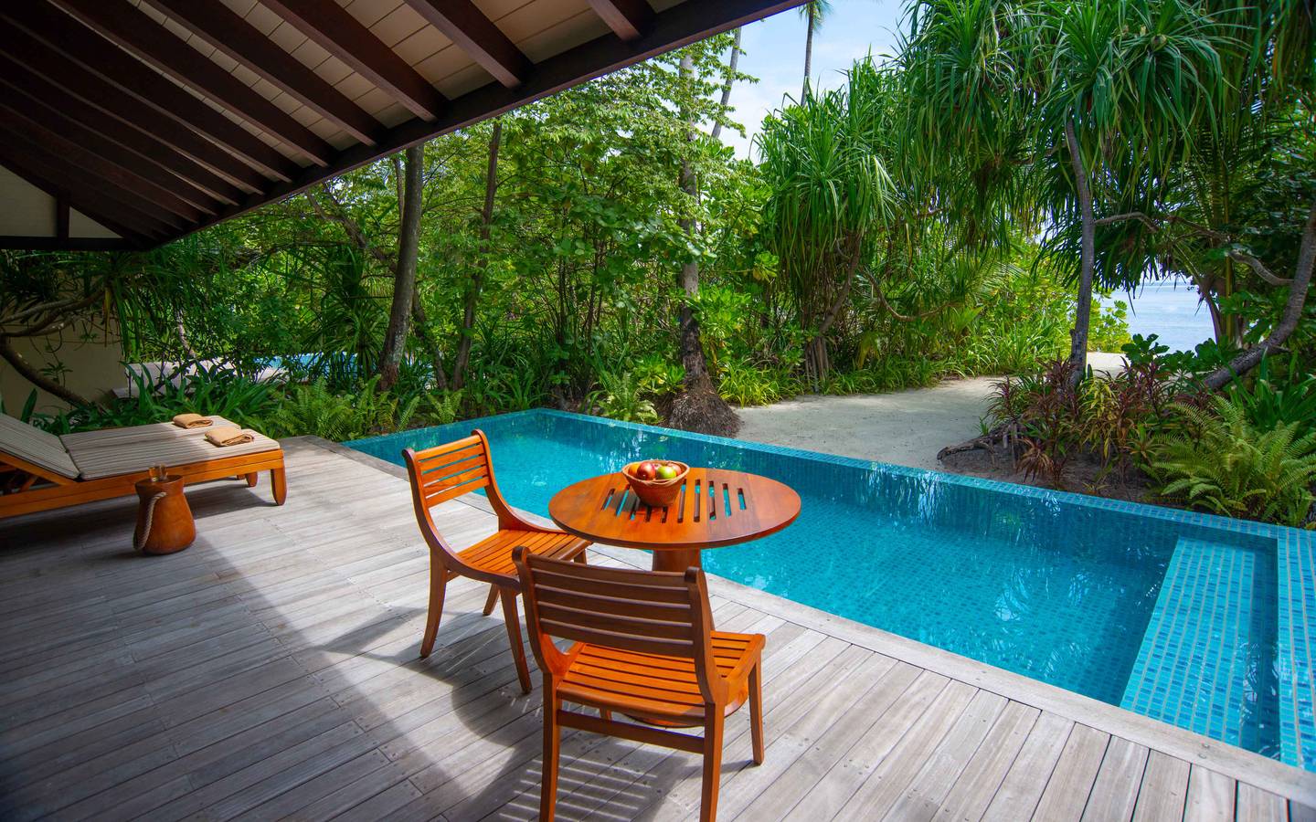 Sunset Deluxe Beach Pool Villa - Dhigurah_4