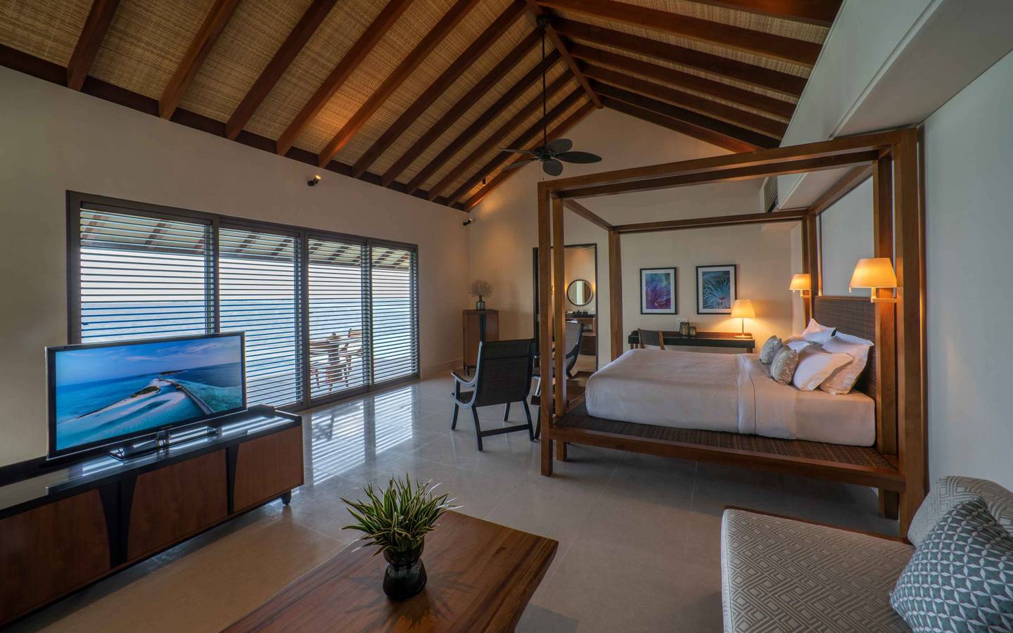 Sunset Deluxe Beach Pool Villa - Dhigurah_6