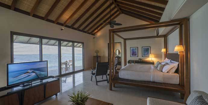 Deluxe Lagoon Pool Villa - Dhigurah