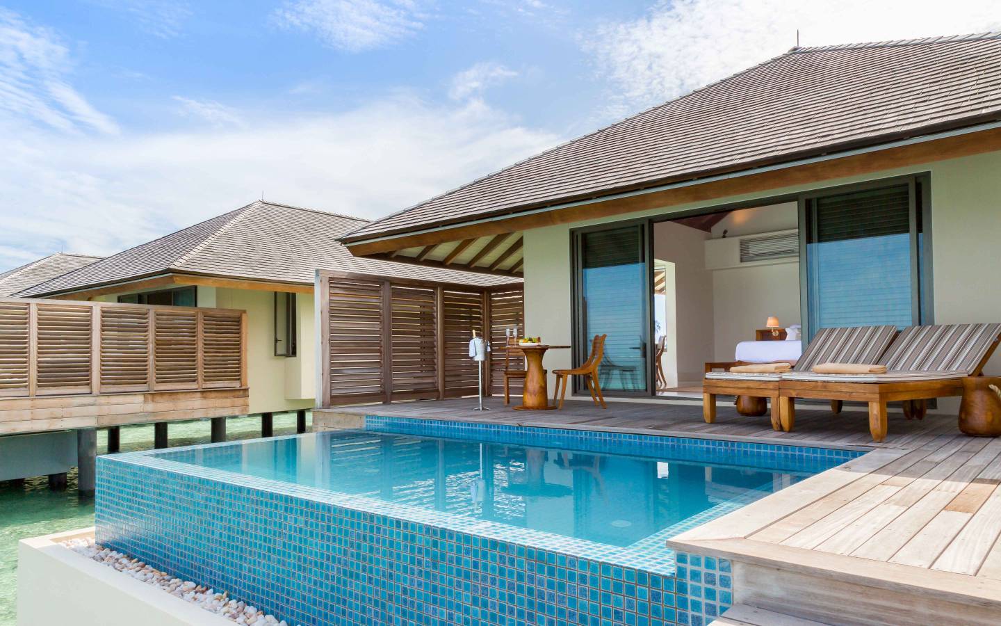 The-Residence-Maldives_Dhigurah-Water-Pool-Villa-9