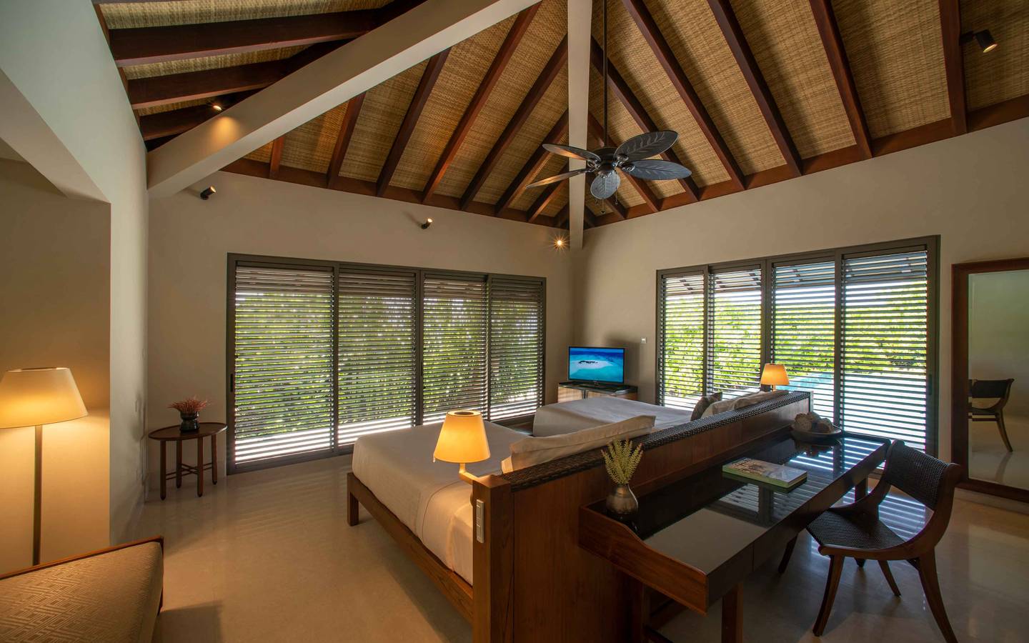 The-Residence-Two-Bedroom-Sunrise-Beach-Pool-Villa-7