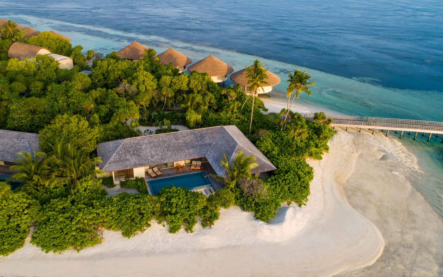 The-Residence-Two-Bedroom-Sunrise-Beach-Pool-Villa-8