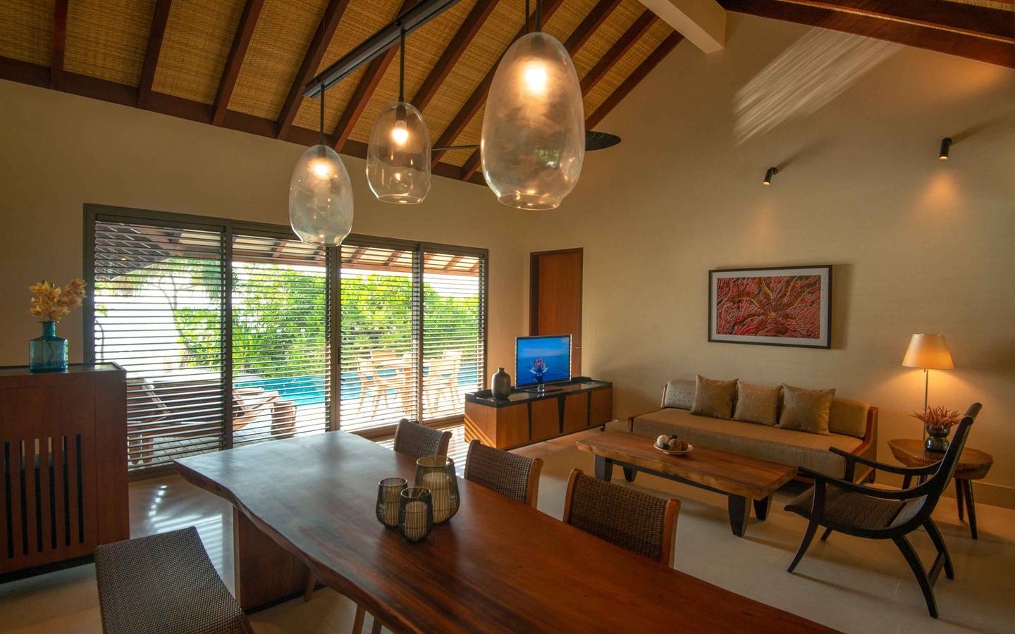 The-Residence-Two-Bedroom-Sunrise-Beach-Pool-Villa-3