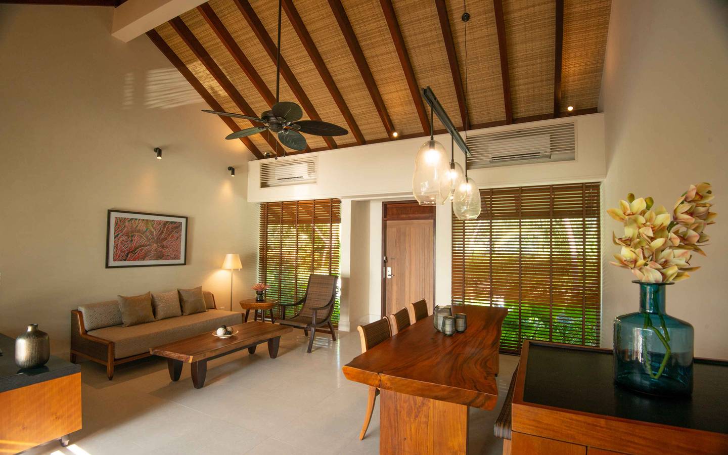 The-Residence-Two-Bedroom-Sunrise-Beach-Pool-Villa-5