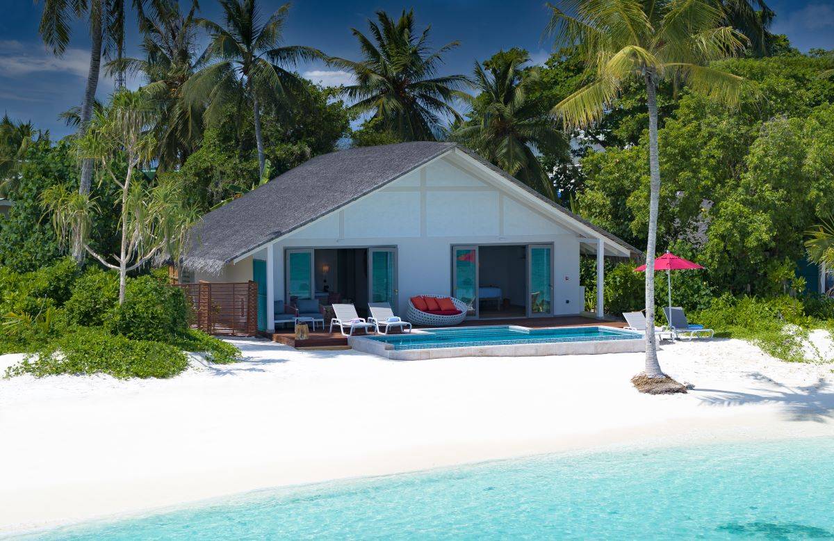 Cora Cora Maldives, Two Bedroom Family Beach Pool Villa, Außenansicht mit Terrasse, Pool und Meer