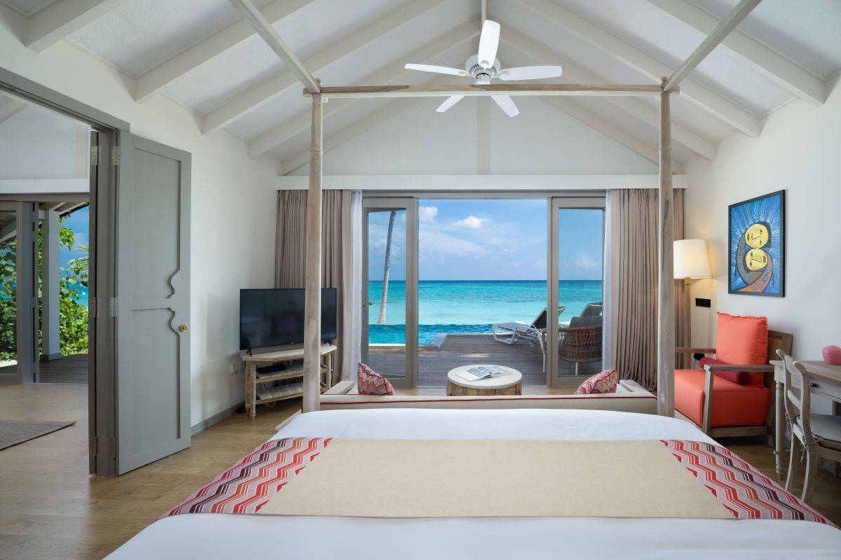 Cora Cora Maldives, Two Bedroom Family Beach Pool Villa, Schlafzimmer mit King-Size Bett und Meerblick