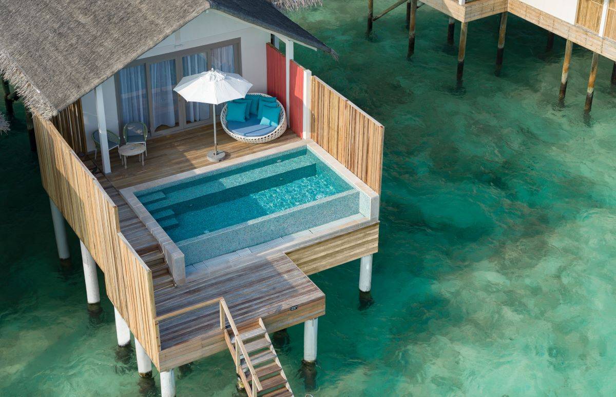 Cora Cora Maldives, Lagoon Pool Villa, Außenansicht von Villa auf Stelzen