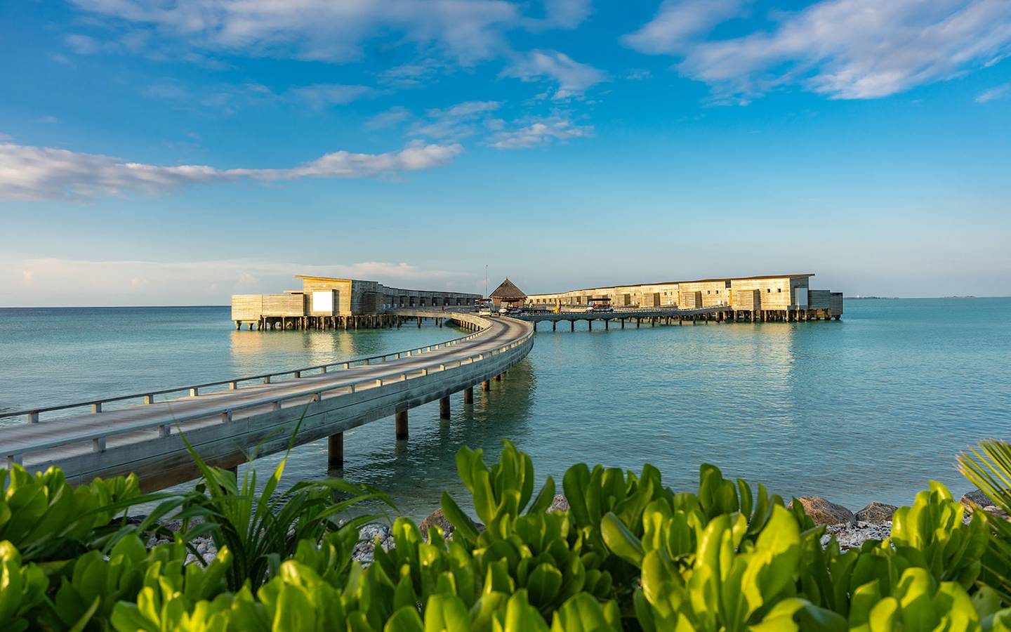 Kuda_Villingili_Sunrise_Water_Villa_with_Private_Pool_2