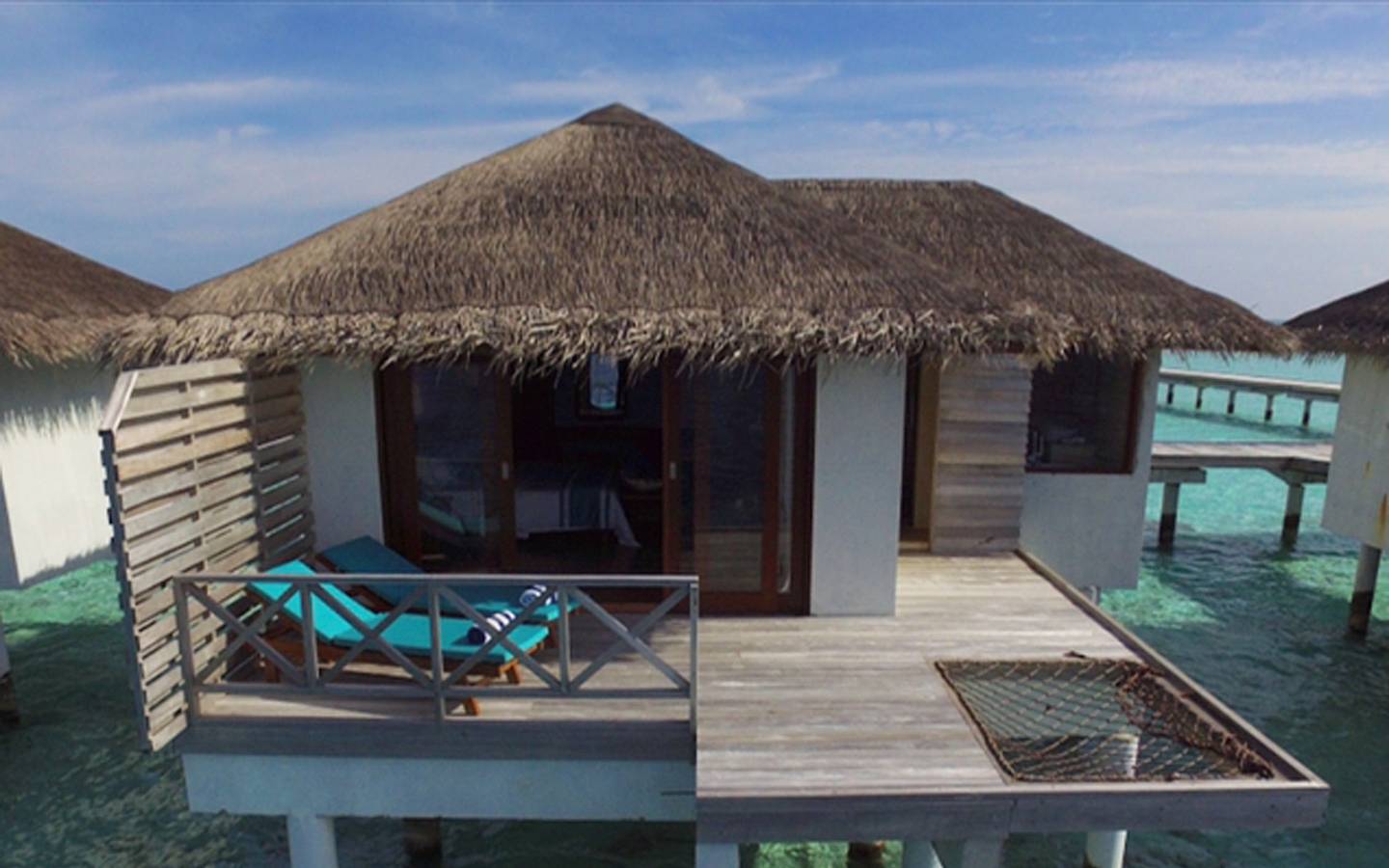 Cocogiri-Island_Water_Villa_Aerial-1