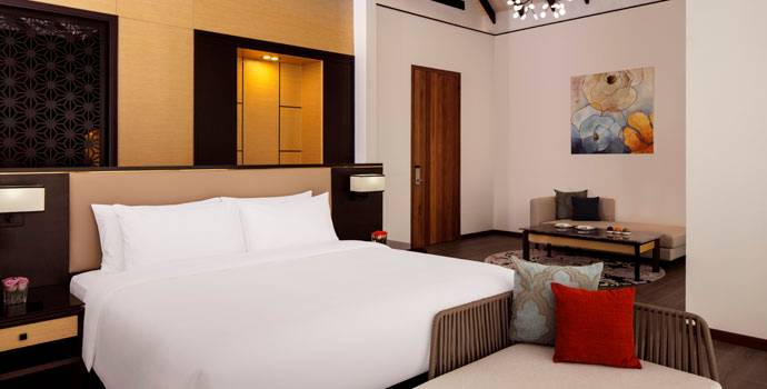 Schlafen, Overwater Villa with Private Pool, Radisson Blu Resort Maldives