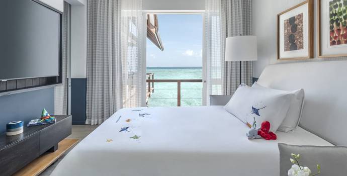 Sunset Family Water Villa with Pool, Four Seasons Resort Maldives at Landaa Giraavaru