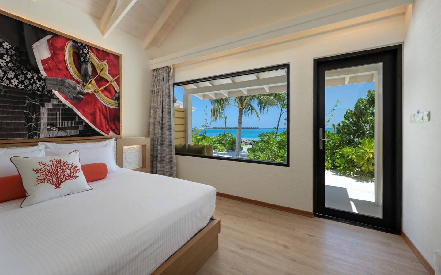 oblu-xperience-ailafushi-bedroom