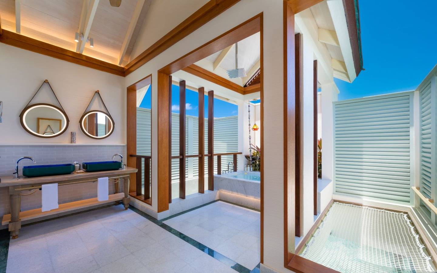 oblu-select-lobigili-sunnest-water-pool-villa-bathroom