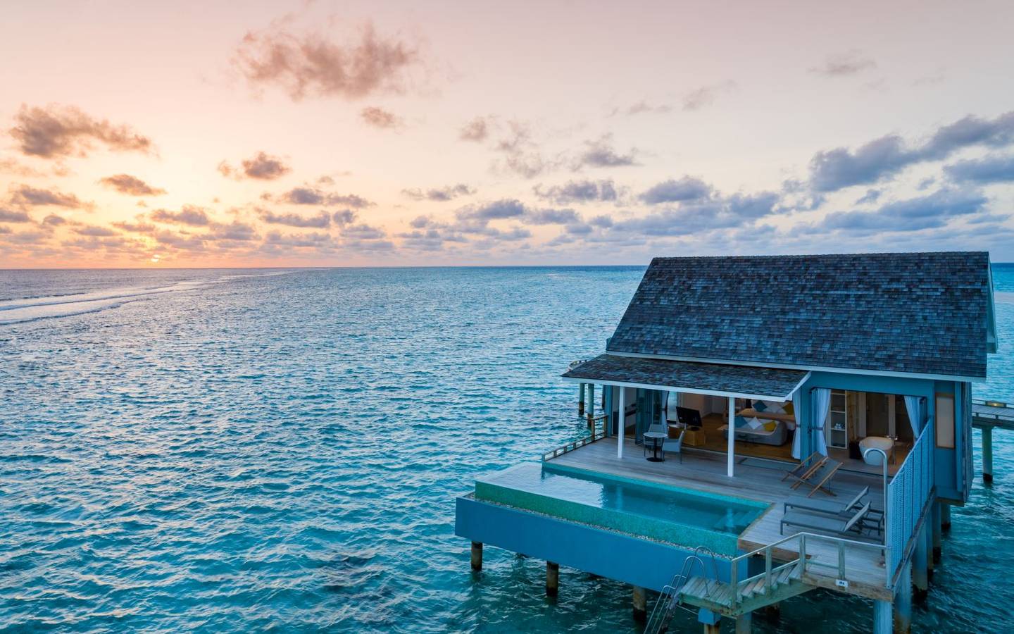 Thundi Water Villa with Pool