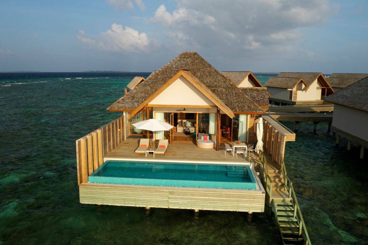 Emerald Faarufushi Resort & Spa, Malediven, Superior Water Villa with Pool, Außenansicht