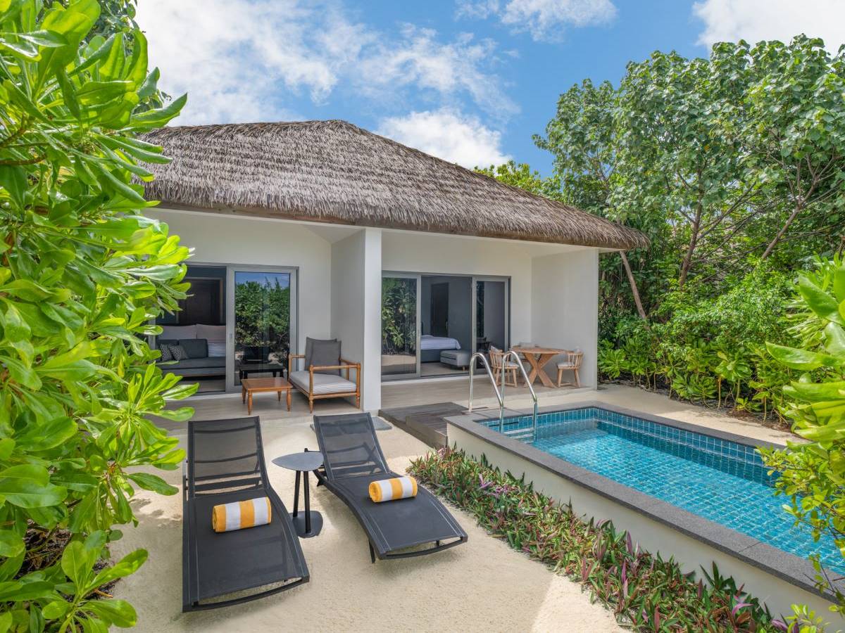 Le Méridien Maldives Resort & Spa, Malediven, Two-Bedroom Beach Villa with Pool, Außenbereich mit Pool