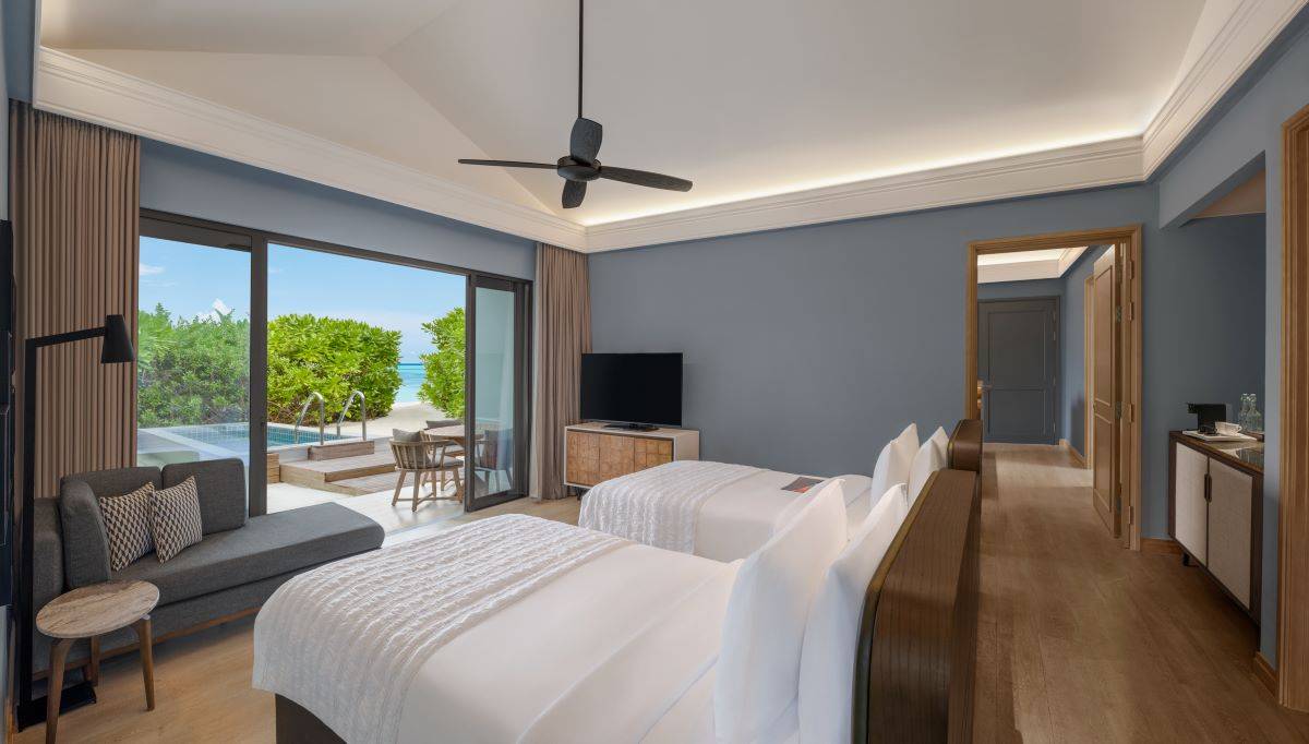 Le Méridien Maldives Resort & Spa, Malediven, Two-Bedroom Beach Villa with Pool, Schlafzimmer mit Twin Betten