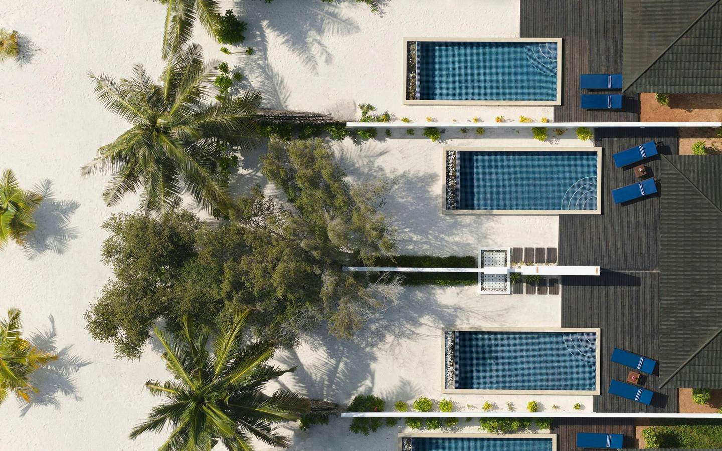 Villa_Nautica_Tow_Bedroom_Beach_Villa_with_two_Pools_7