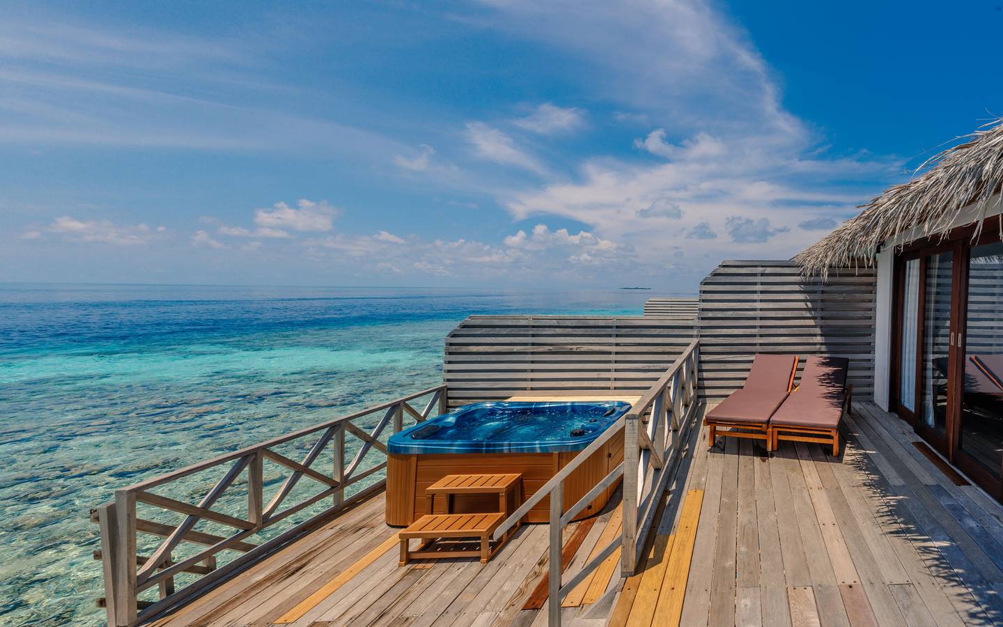 Coconut_Island_Resort_Maldives_Standard_Jacuzzi_Water_Villa_8