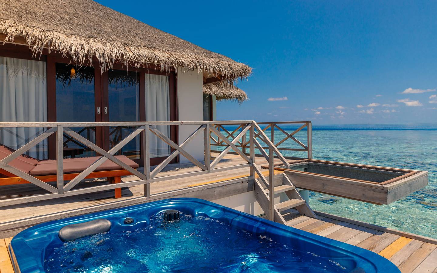 Coconut_Island_Resort_Maldives_Standard_Jacuzzi_Water_Villa_9