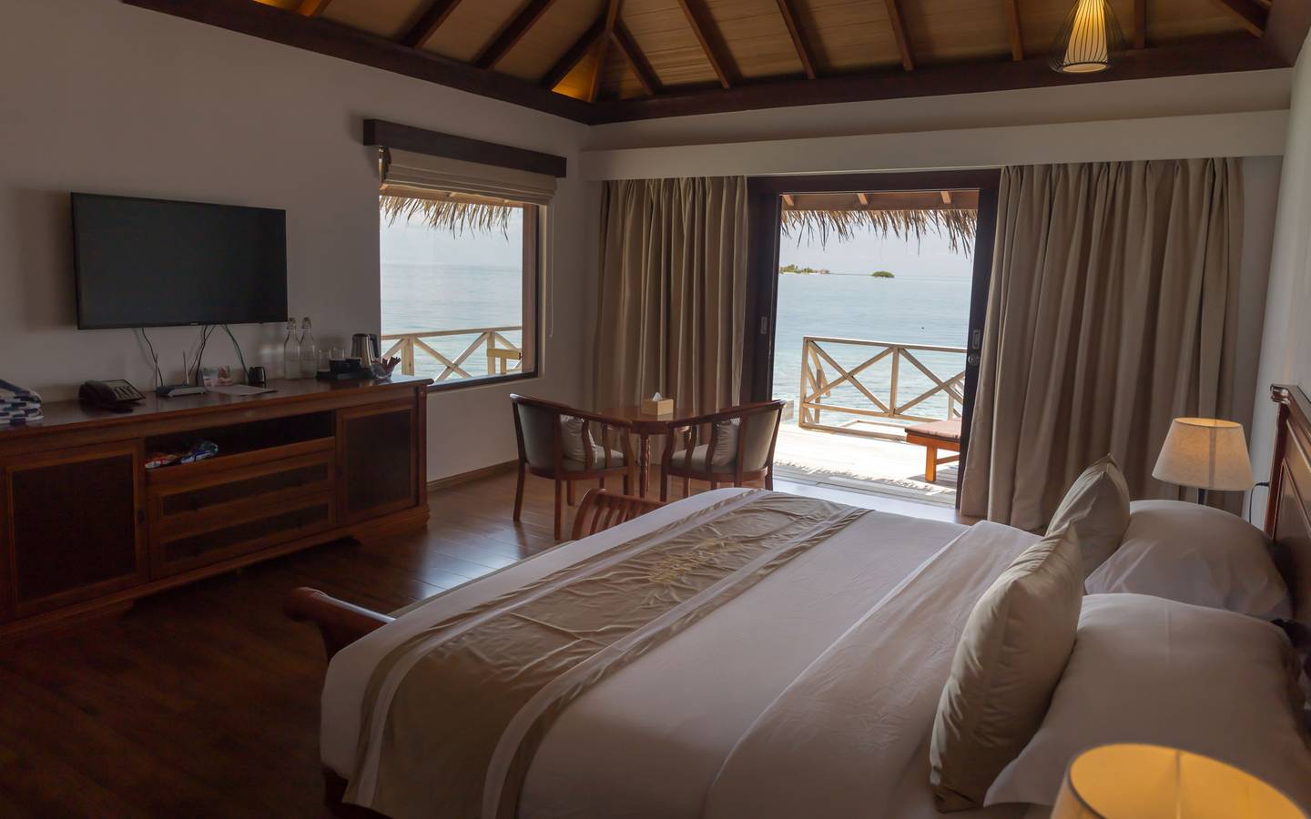 Coconut_Island_Resort_Maldives_Standard_Jacuzzi_Water_Villa_5