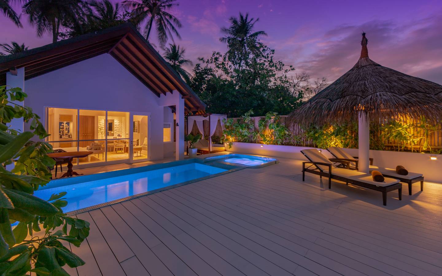 Malahini_Kuda_Bandos_Sunrise_Beach_Pool_Villa_9