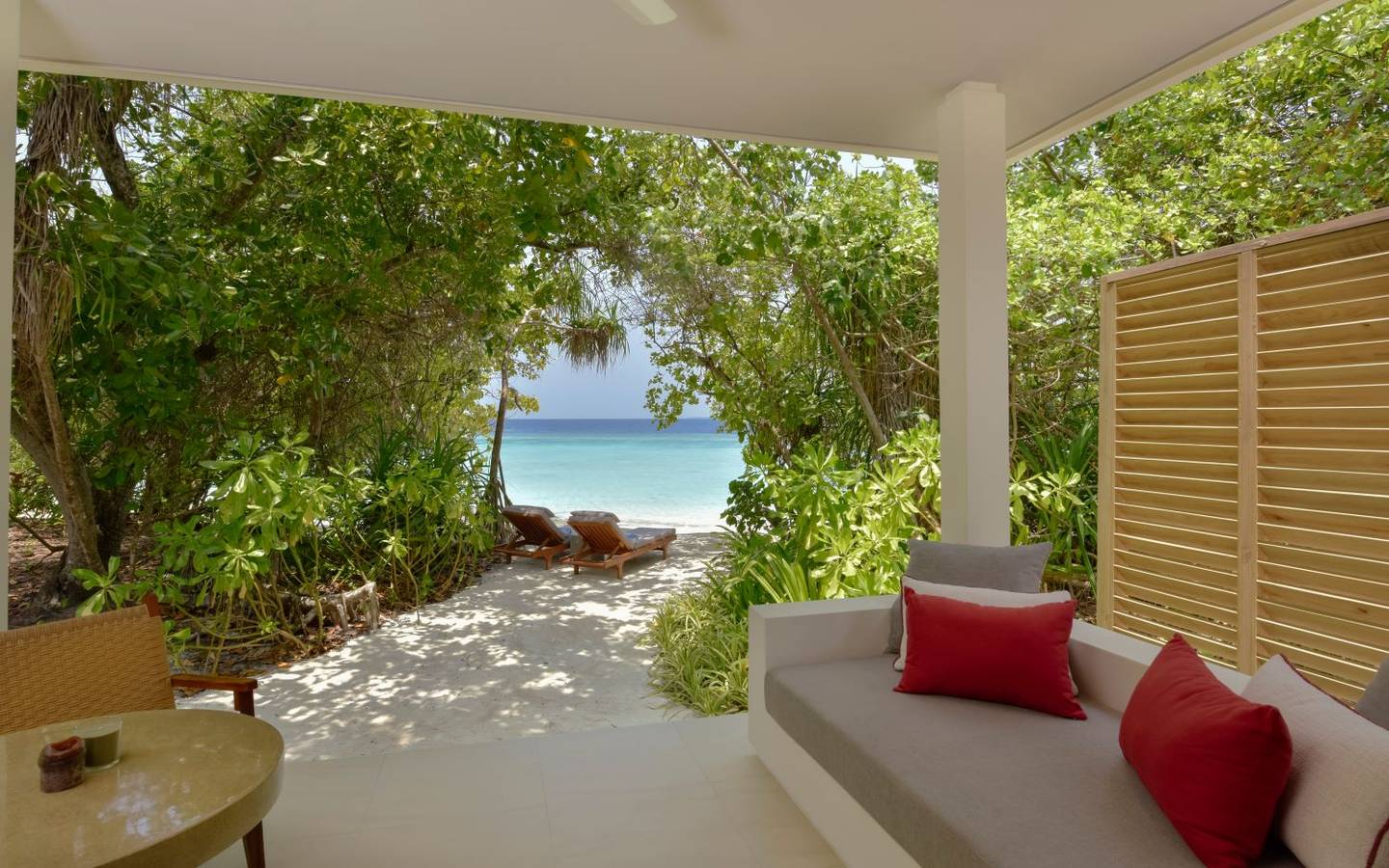 Deluxe Beach Bungalow