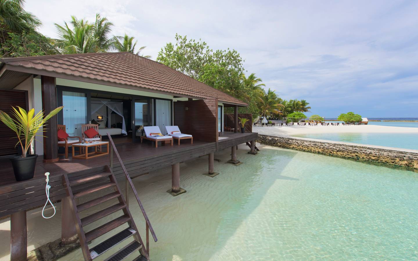 Lagoon Villa, Lily Beach Resort & SPA