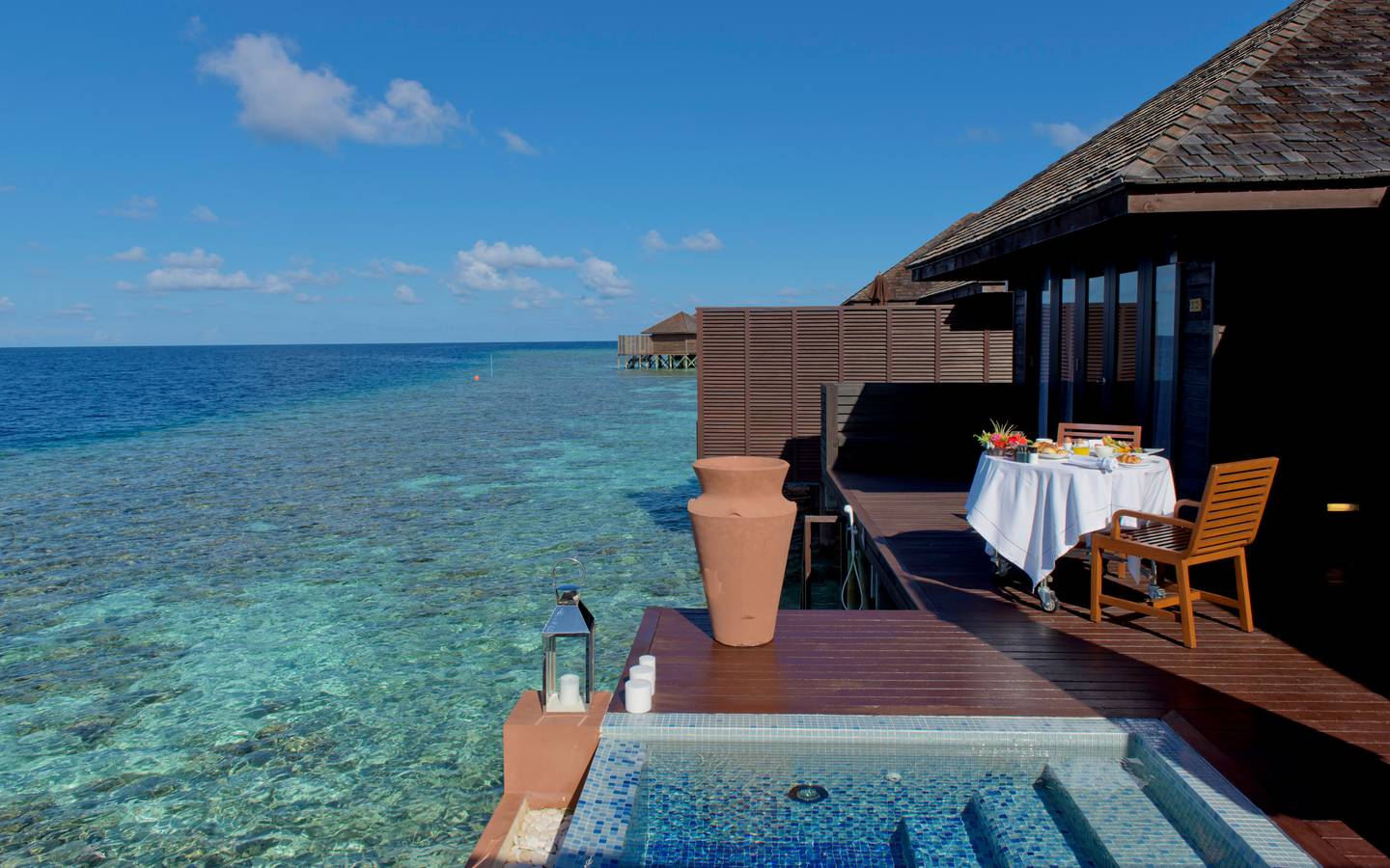 Deluxe Water Villa, Lily Beach Resort & SPA_5