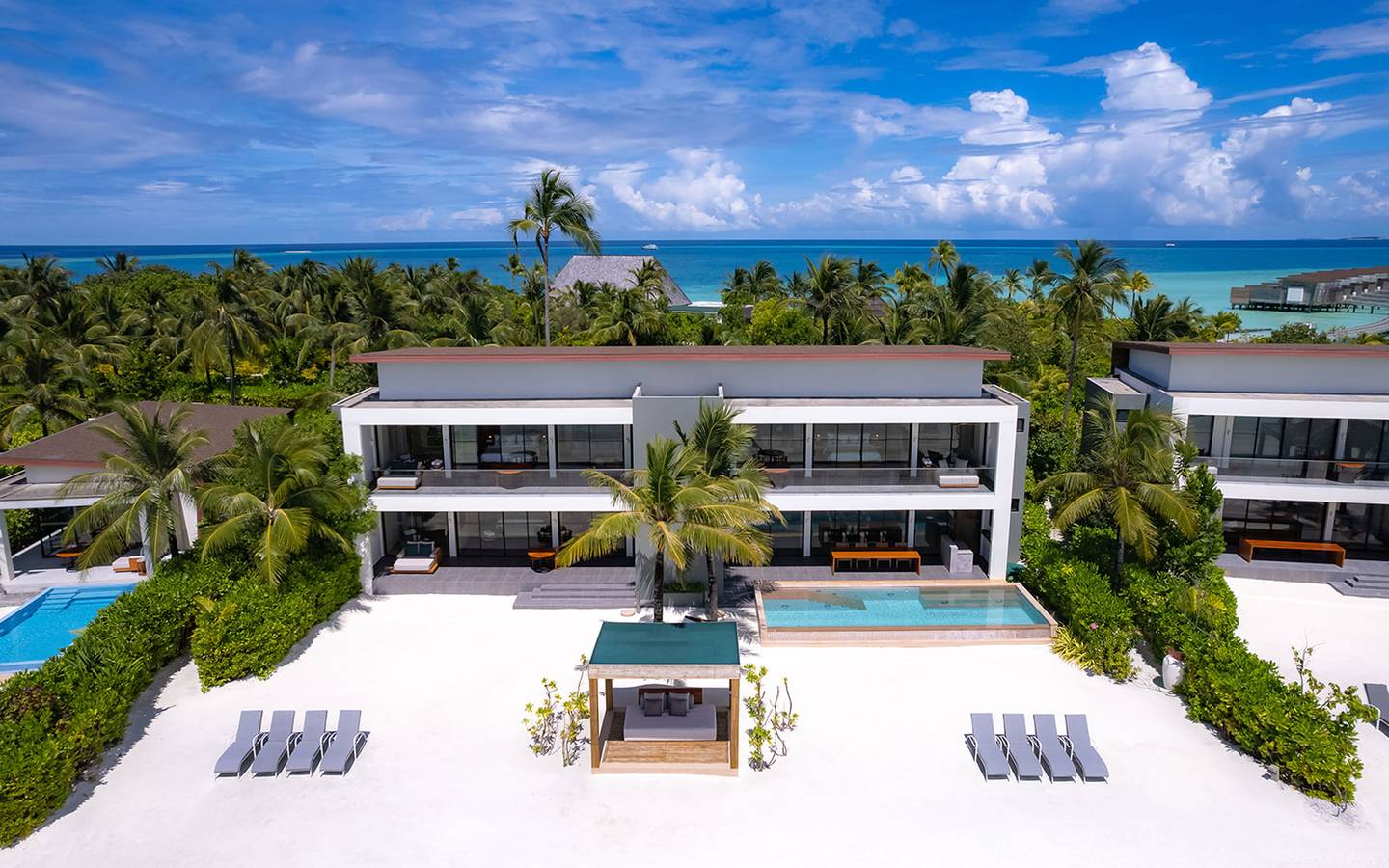 Kuda_Villingili_Maldives_Three_Bedroom_Beach_Retreat_1