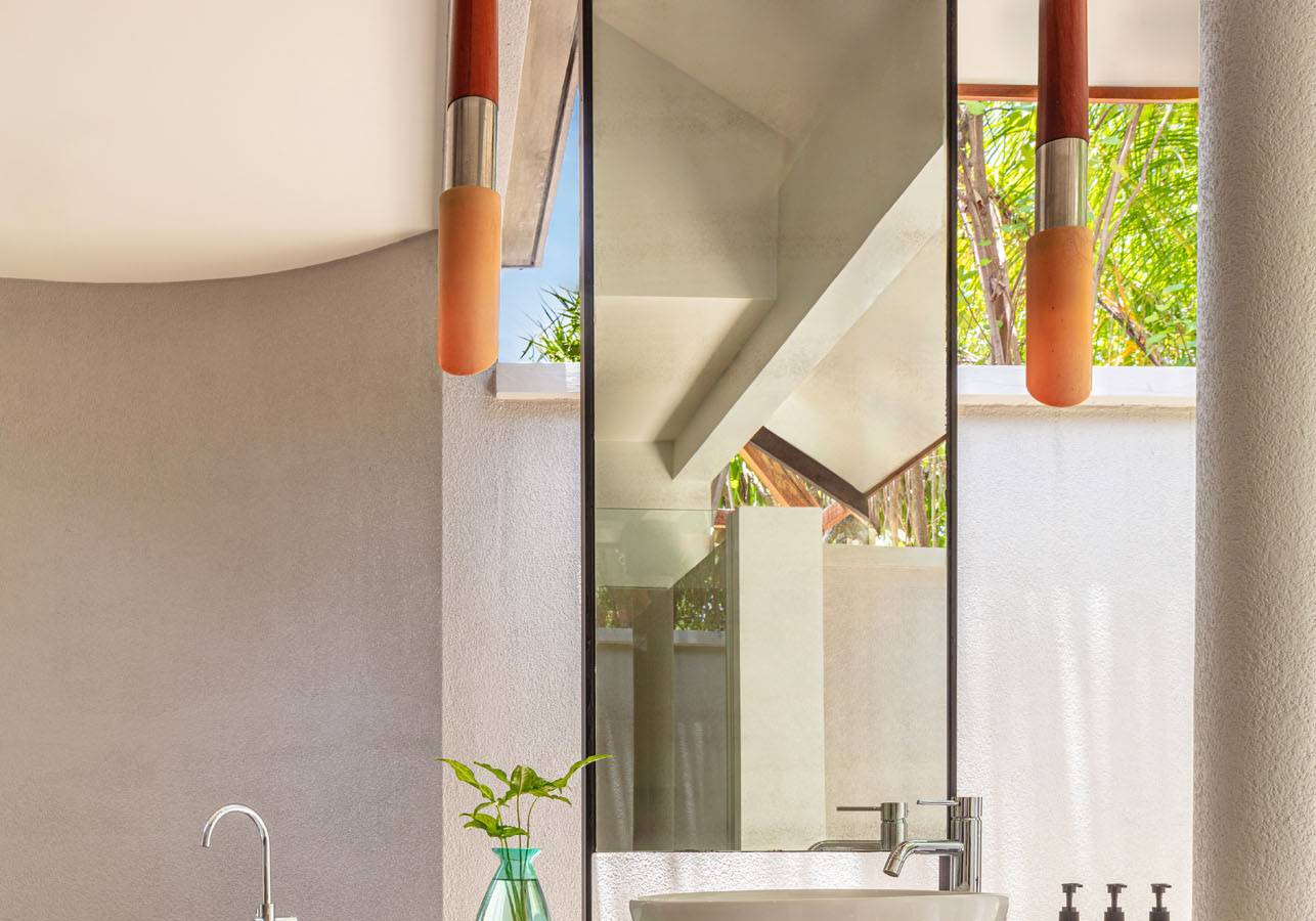 NH_Collection_Maldives_Havodda_Resort_Guest_Room_Sunset_Beach_Pool_Villa_Bathroom_Detail