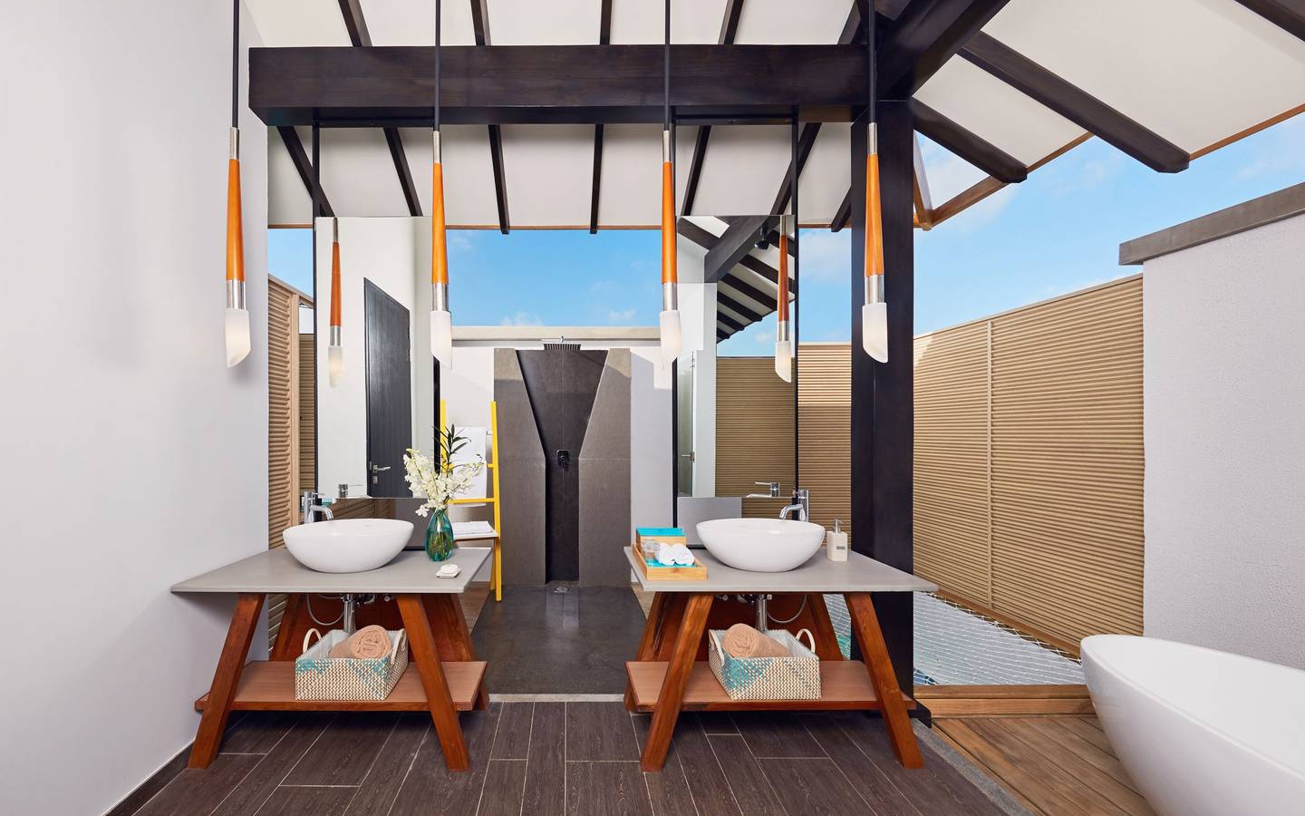 NH_Collection_Maldives_Havodda_Resort_Over_Water_Villa_3